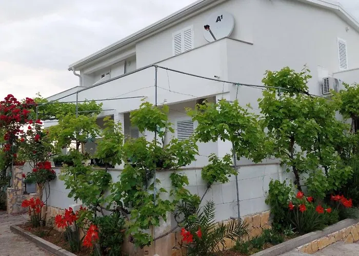 Oaza 아파트 Ražanac